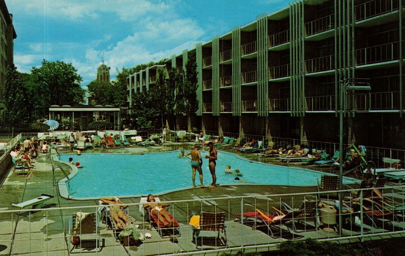 Capitol Park Motor Hotel - Vintage Postcard